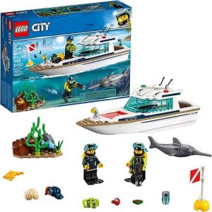 lego yacht vehicles